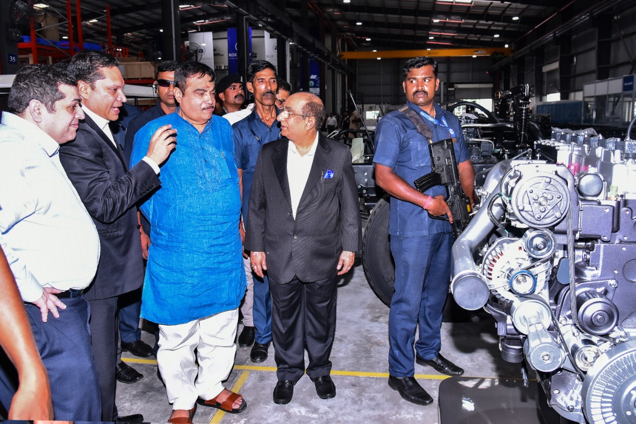 BLUE ENERGY MOTORS LAUNCHES INDIA’S FIRST LNG-FUELED GREEN TRUCK ...